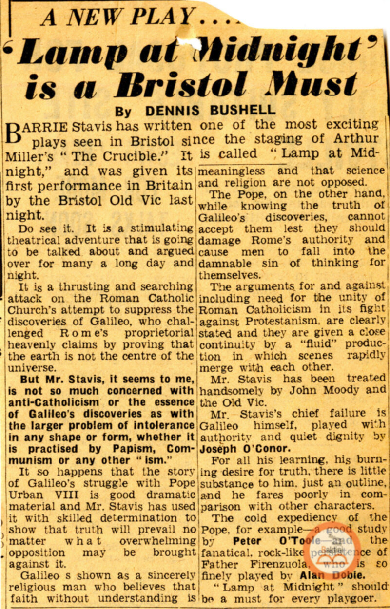 Ritagli di giornali relativi allo spettacolo "Lamp at midnight" di Barrie Stavis.