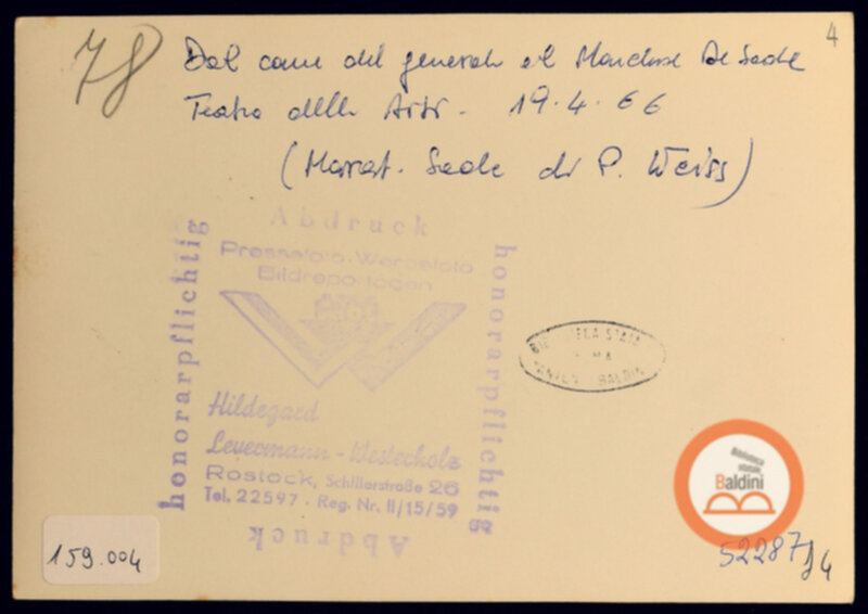 Immagine di Dal cane del generale al Marchese De Sade, verso